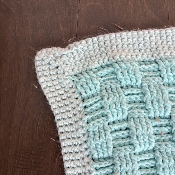 Handcrafted Gail Kashdan Crochet Baby Blanket Afghan Basketweave Mint 37x43" - Picture 4 of 8